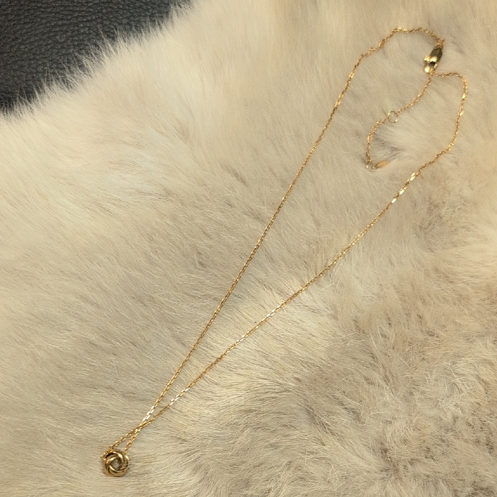 EUC Fossil Rose Gold Necklace